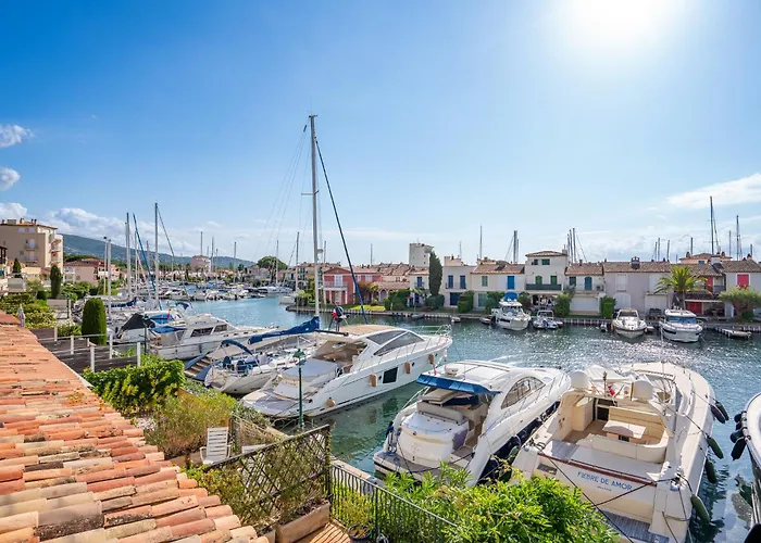 Apartment Renove Avec Vue Grimaud